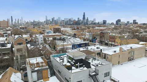 $725,000 | 816 North Wood Street, Unit 3N, Chicago, IL 60622