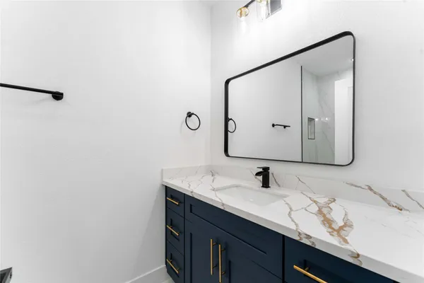 $1,900 | 9406 Sandra Street, Unit A, Houston, TX 77016