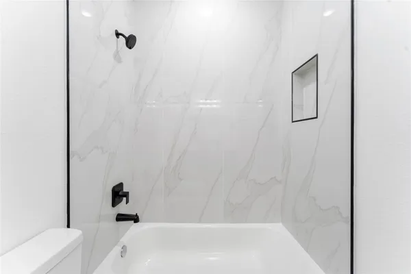 $1,900 | 9406 Sandra Street, Unit A, Houston, TX 77016