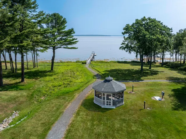 $515,000 | 99 Dockside Lane, Unit 99, Belfast, ME 04915