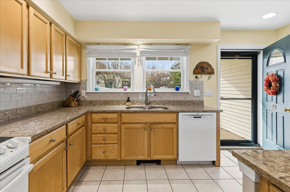 99 Dockside Lane, Unit 99 Belfast, ME 04915 - Photo 7 of 66 99 Dockside Lane, Belfast, Maine