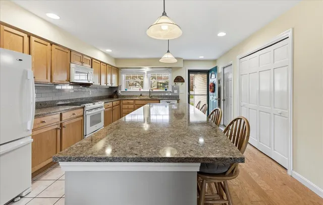 $515,000 | 99 Dockside Lane, Unit 99, Belfast, ME 04915