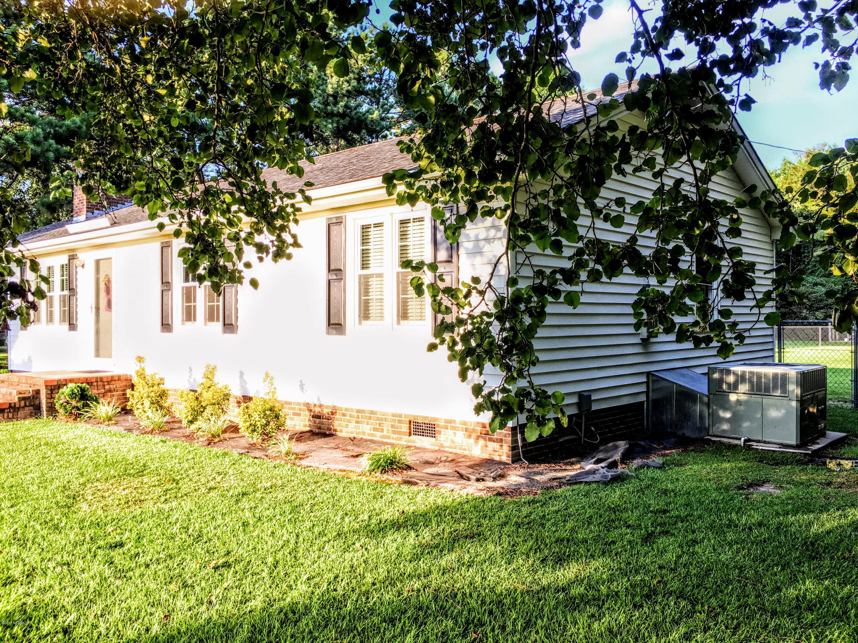 11199 Simms Road Bailey, NC 27807 - Photo 4 of 23 Simms Rd 4