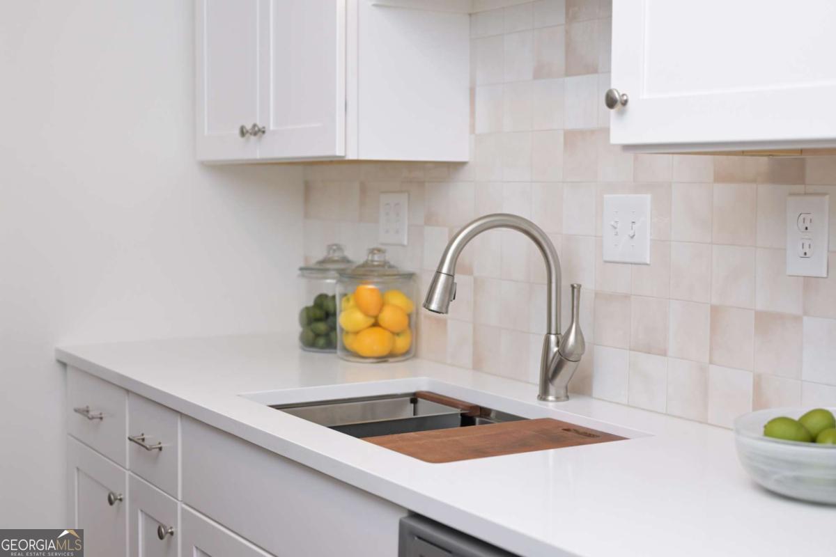 2370 Leafgate Road Decatur, GA 30033 - Photo 16 of 59