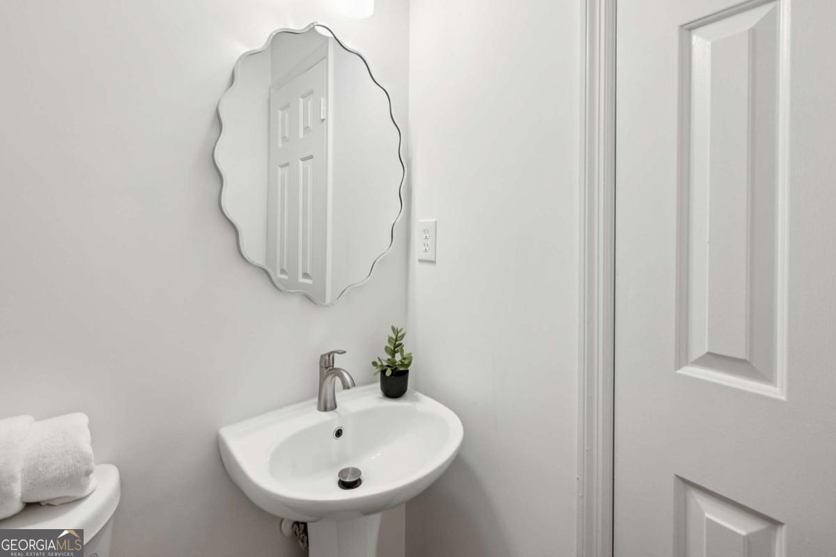 2370 Leafgate Road Decatur, GA 30033 - Photo 25 of 59