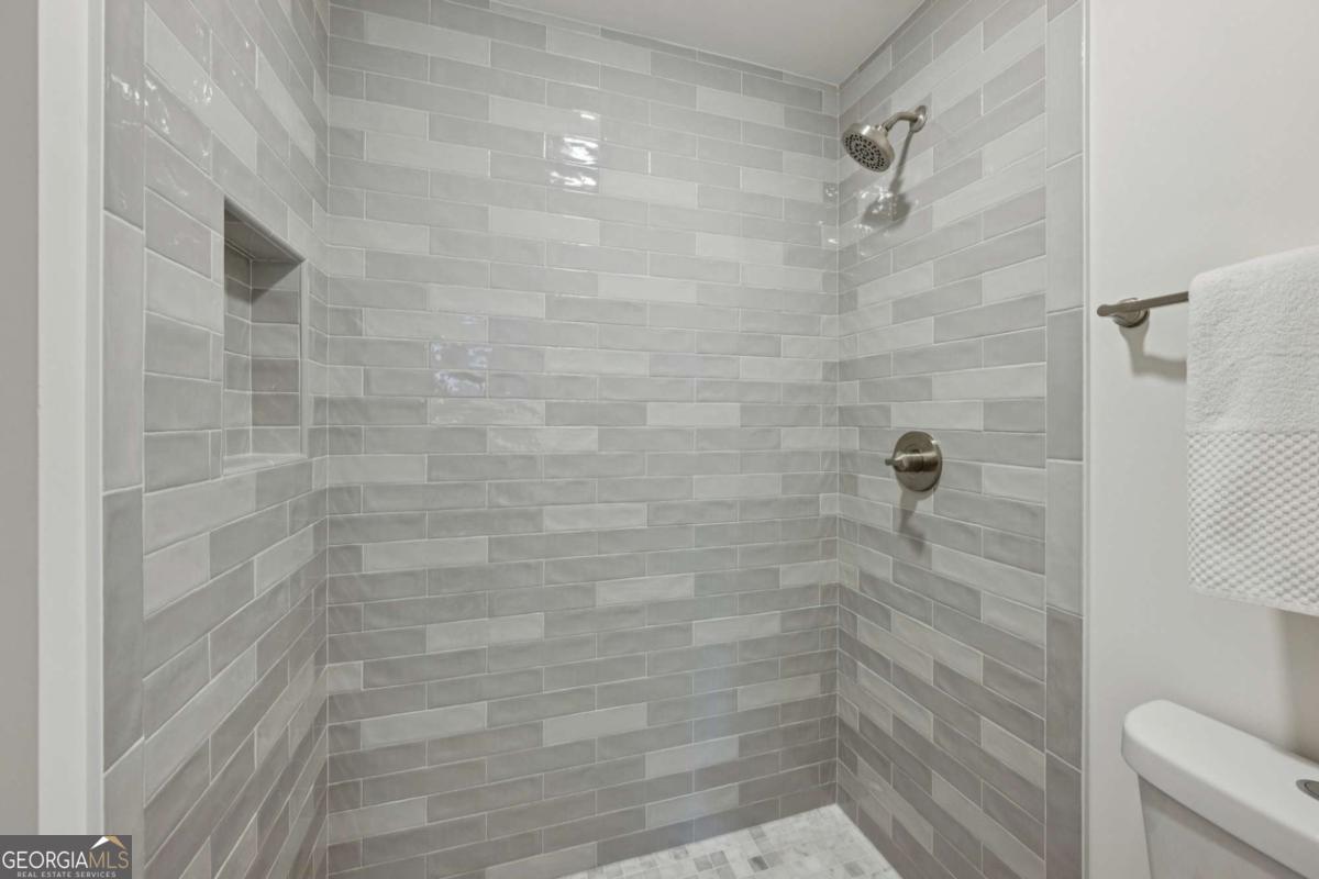 2370 Leafgate Road Decatur, GA 30033 - Photo 33 of 59