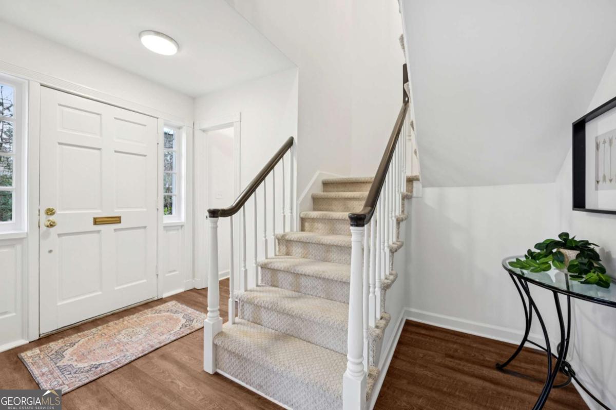 2370 Leafgate Road Decatur, GA 30033 - Photo 7 of 59