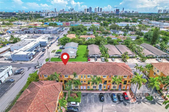 $349,900 | 121 Northwest 2nd Avenue, Unit 4, Hallandale Beach, FL 33009