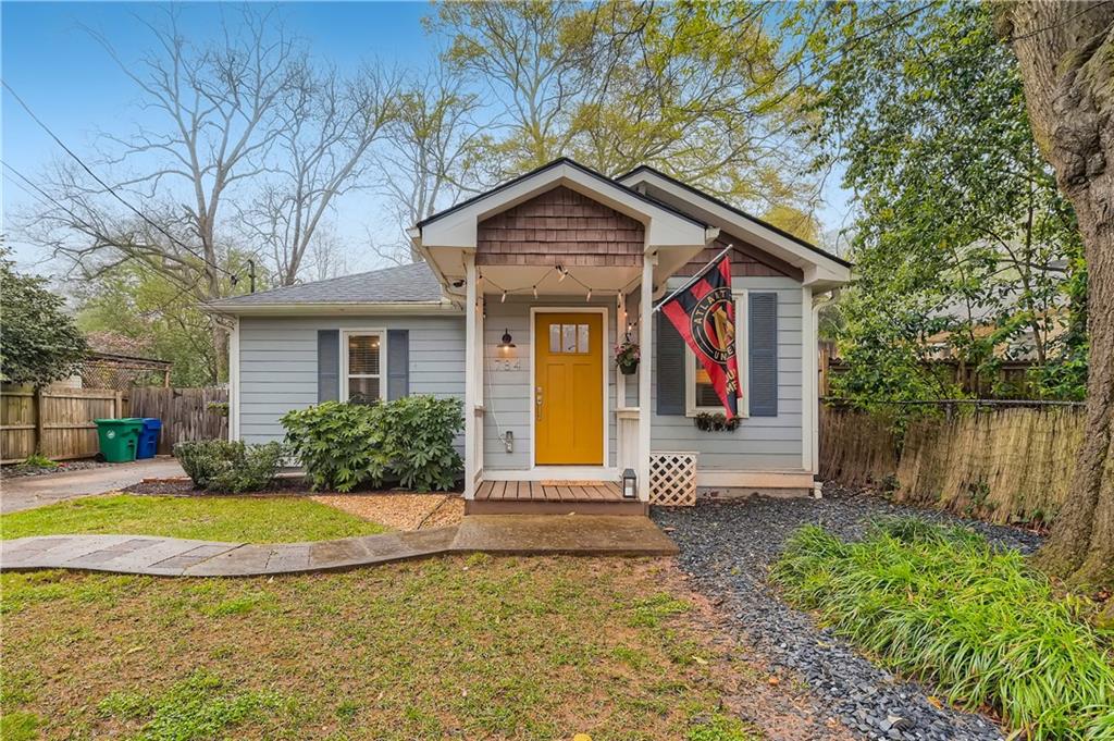 784 Hillmont Avenue Decatur, GA 30030 - Photo 1 of 1 Exterior Font