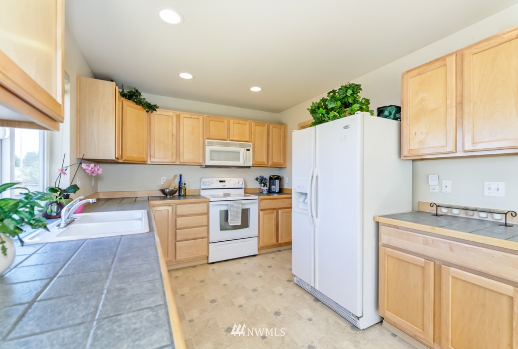251 Index Place Southeast Renton, WA 98056 - Photo 6 of 19