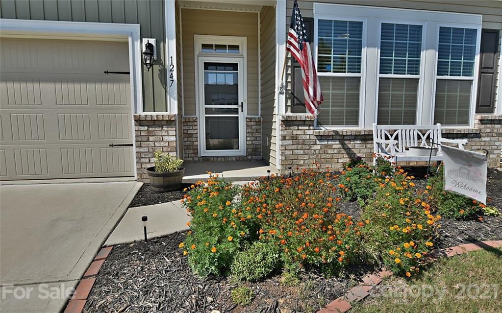 1247 Jack Pine Road Clover, SC 29710 - Photo 3 of 36 Gallery Image 3