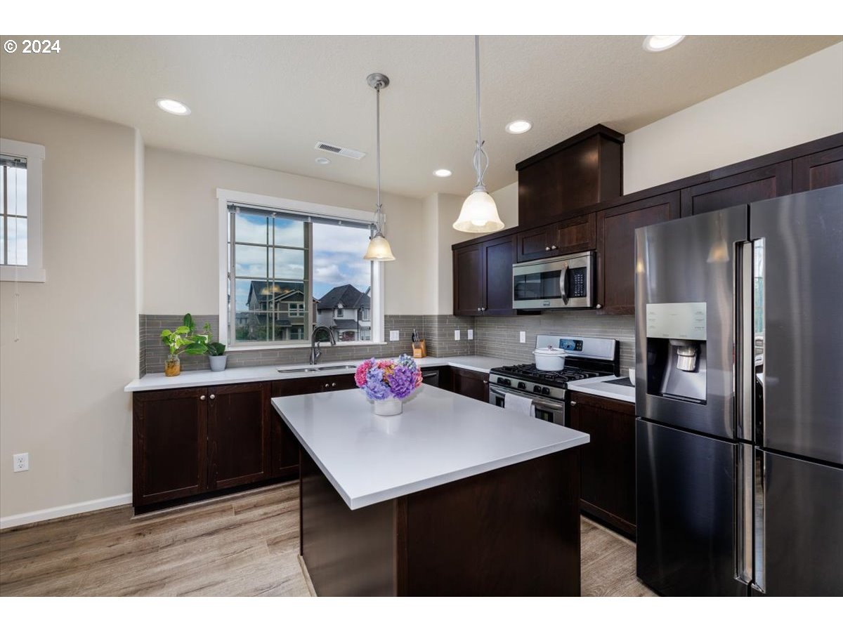14845 Northwest Shackelford Road Portland, OR 97229 - Photo 13 of 35 Kitchen