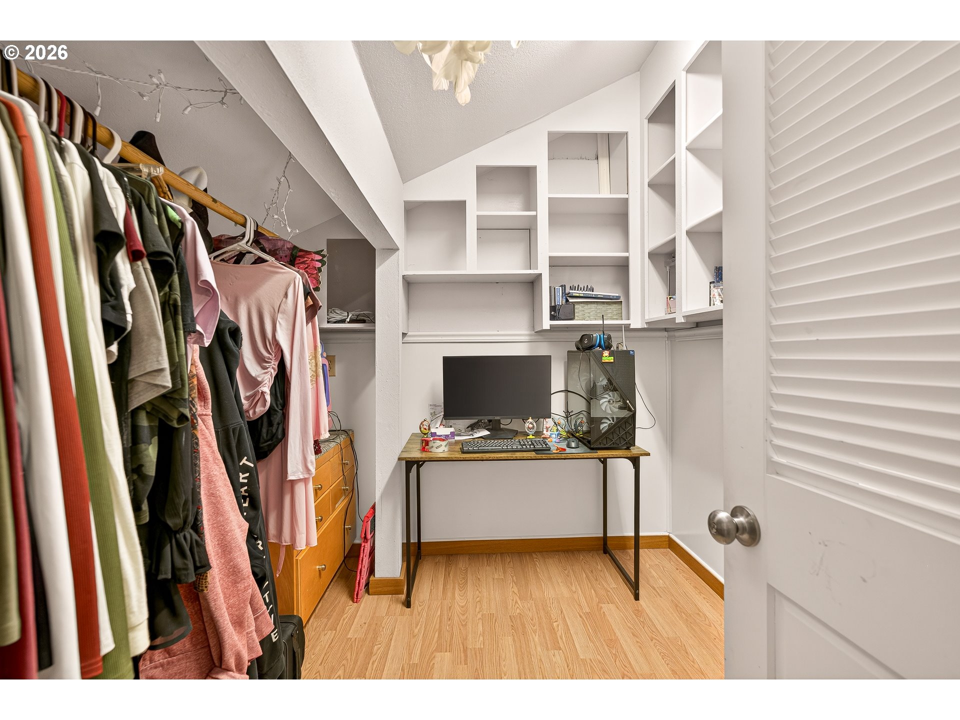 410 Southwest Mill Street Sheridan, OR 97378 - Photo 17 of 25 Duplex