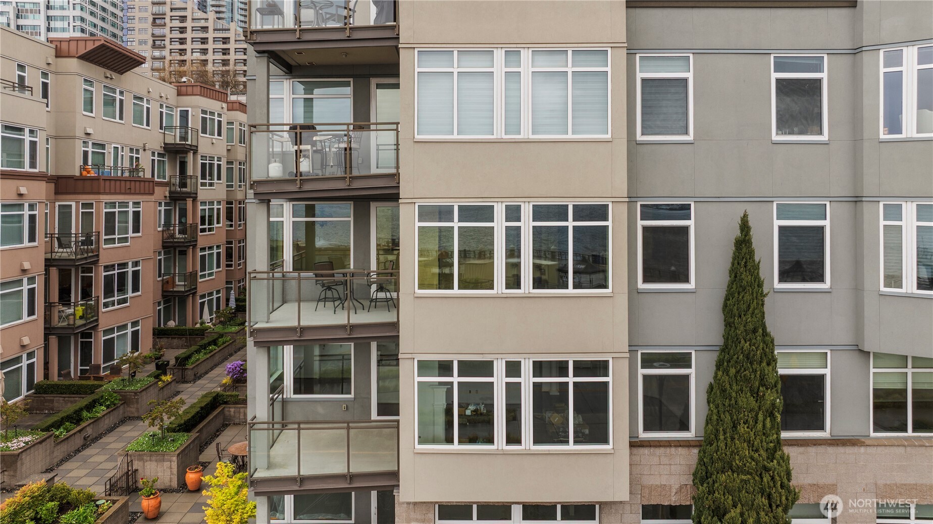 1900 Alaskan Way, Unit 316 Seattle, WA 98101 - Photo 35 of 38