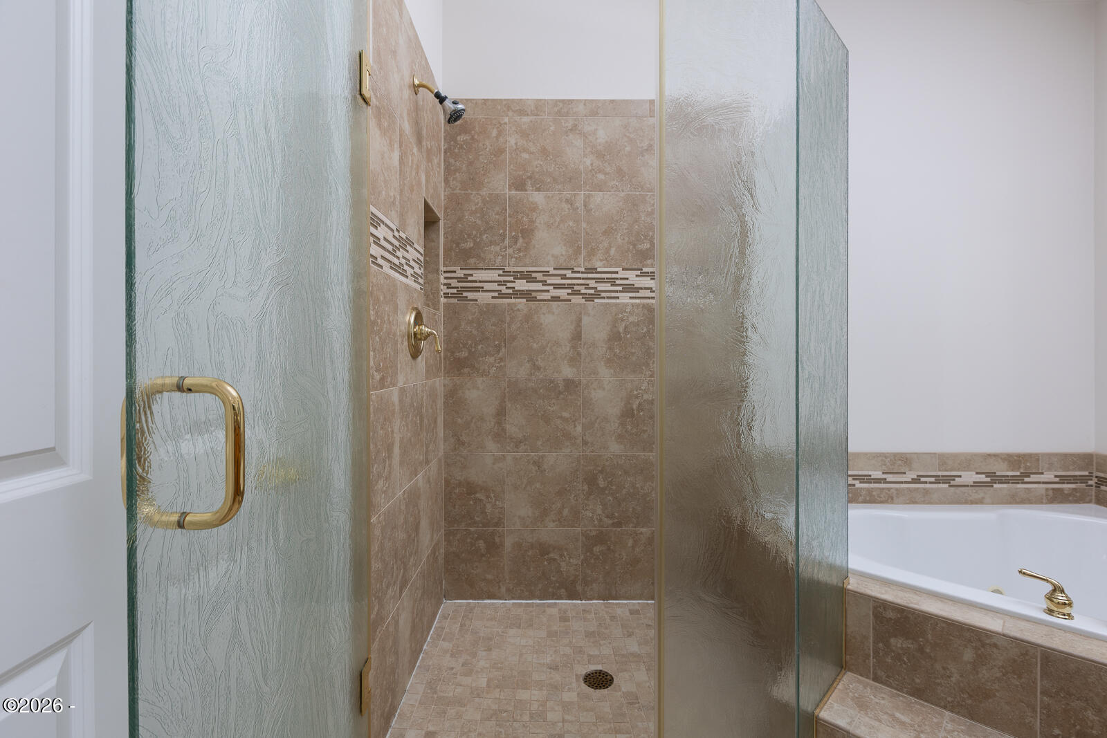 7415 East Summit Road Pacific City, OR 97135 - Photo 21 of 44 a bathroom with a shower