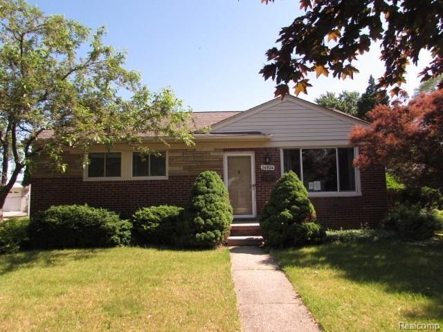 24924 Beck Avenue Eastpointe, MI 48021 - Photo 1 of 18 261-958747-front3.jpg