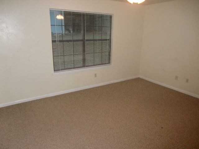 5432 Grove Valley Road, Unit 2 Tallahassee, FL 32303 - Photo 2 of 16 Gallery Image 2