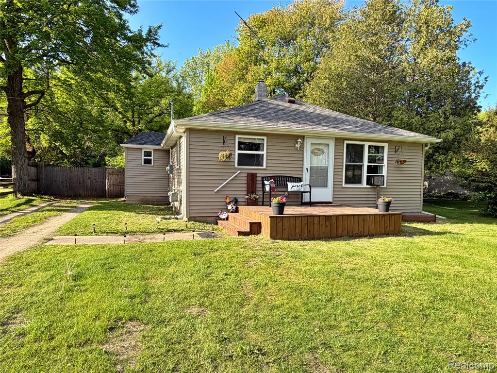 4514 Sebewaing Road Owendale, MI 48754 - Photo 3 of 18