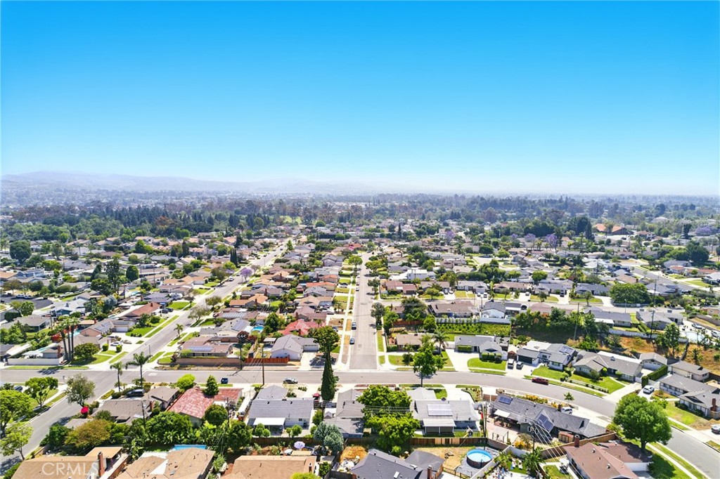 3101 Maple Avenue Fullerton, CA 92835 - Photo 38 of 46 an aerial view of multiple house