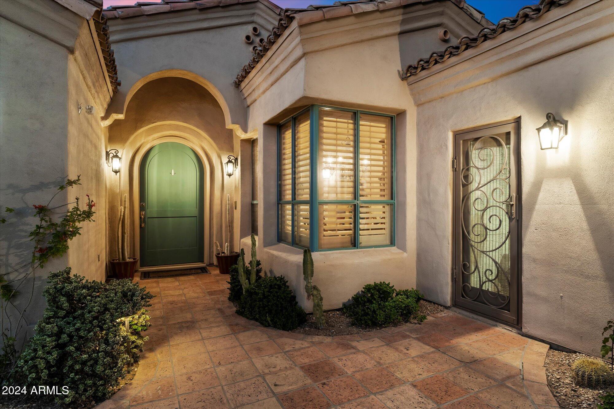 25255 North Ranch Gate Road Scottsdale, AZ 85255 - Photo 6 of 68 06-Courtyard