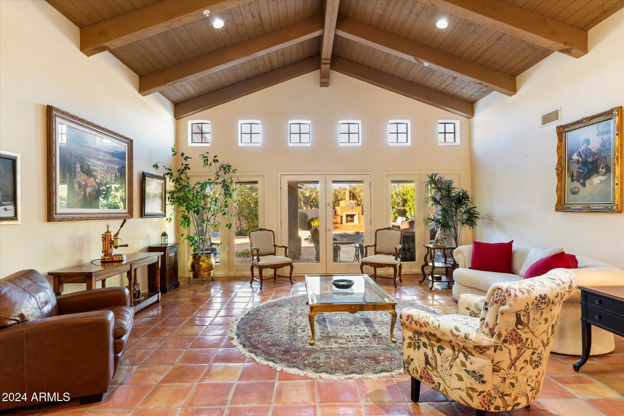 25255 North Ranch Gate Road Scottsdale, AZ 85255 - Photo 10 of 68 a living room with furniture