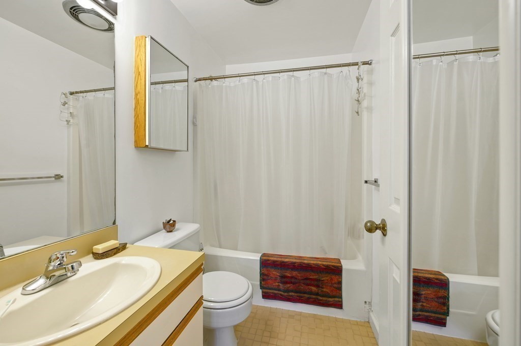 332 Franklin Street, Unit 400 Cambridge, MA 02139 - Photo 18 of 20