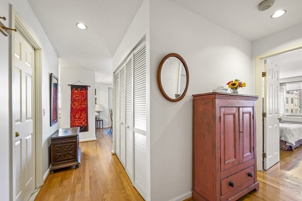 332 Franklin Street, Unit 400 Cambridge, MA 02139 - Photo 7 of 20