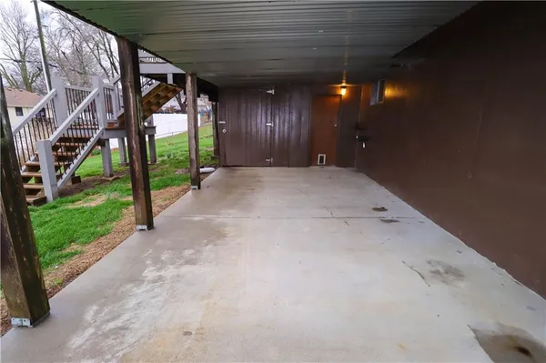 $2,500 | 18603 East Hanthorn Drive, Independence, MO 64057