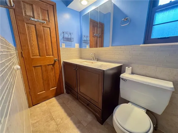 $2,500 | 18603 East Hanthorn Drive, Independence, MO 64057