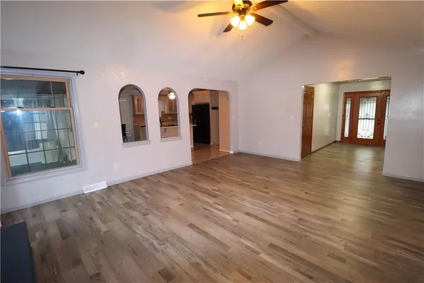 $2,500 | 18603 East Hanthorn Drive, Independence, MO 64057