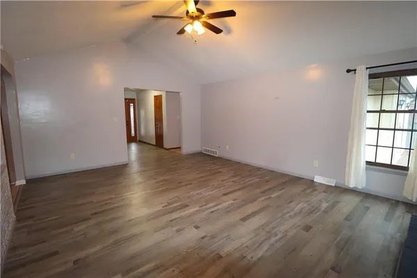 $2,500 | 18603 East Hanthorn Drive, Independence, MO 64057