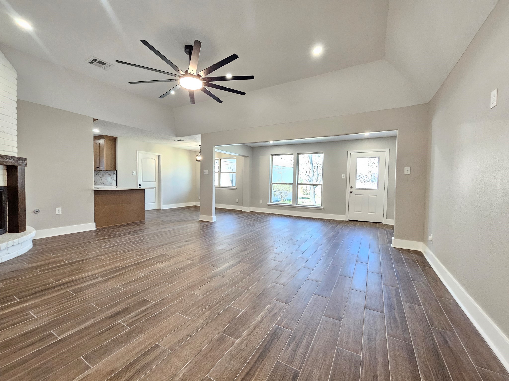 1207 Whitestone Lane Houston, TX 77073 - Photo 9 of 36