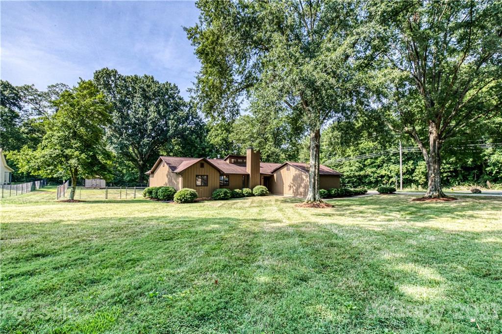 4465 Stallings Road Harrisburg, NC 28075 - Photo 32 of 35 Gallery Image 32