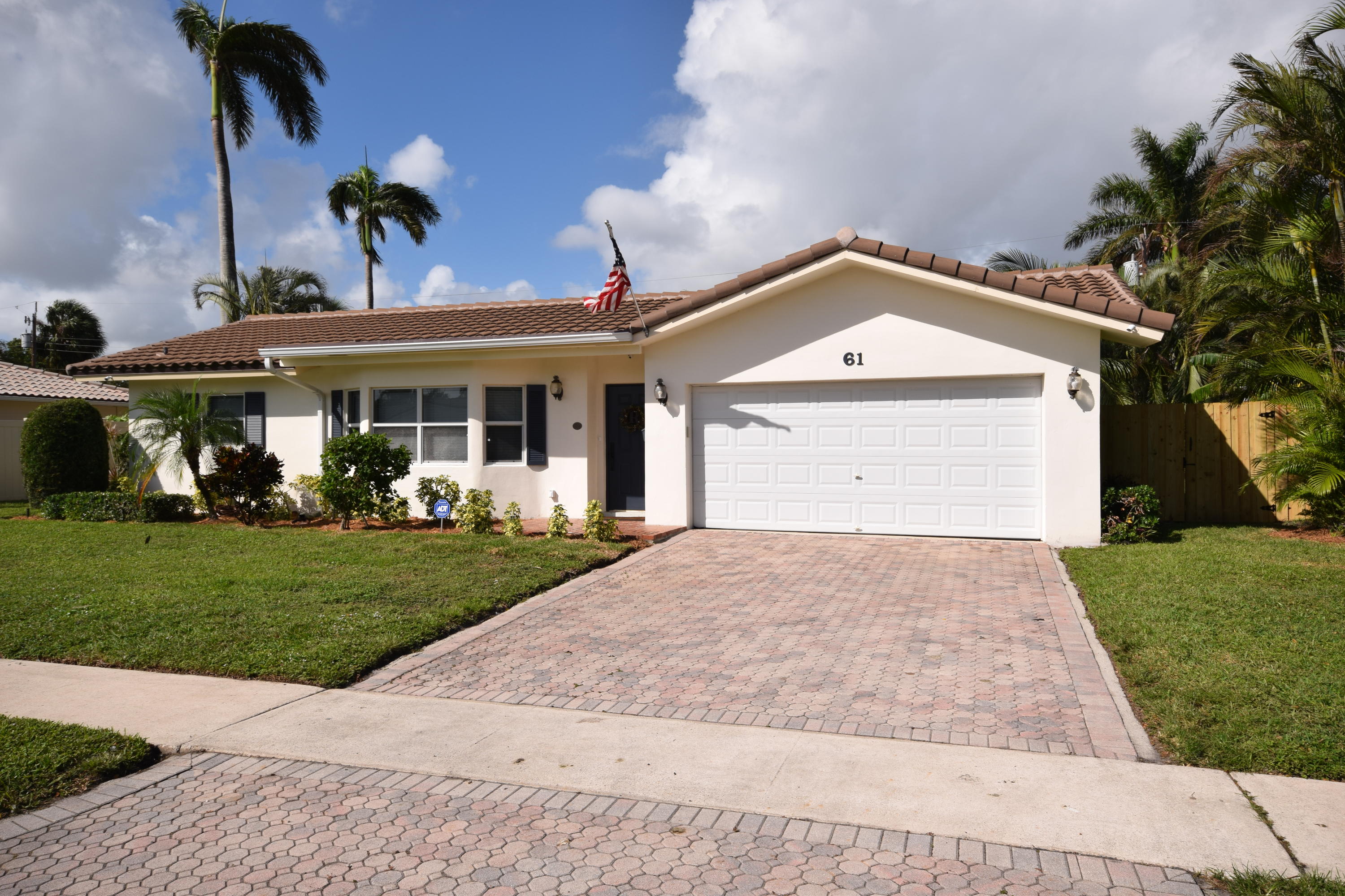 61 Southwest 9th Terrace Boca Raton, FL 33486 - Photo 1 of 30 DSC_0889