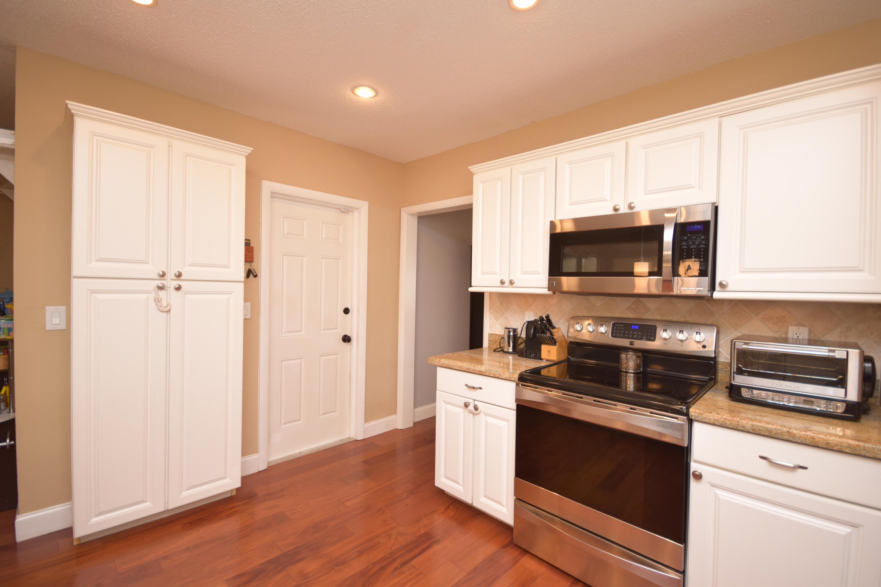61 Southwest 9th Terrace Boca Raton, FL 33486 - Photo 11 of 30 DSC_0848