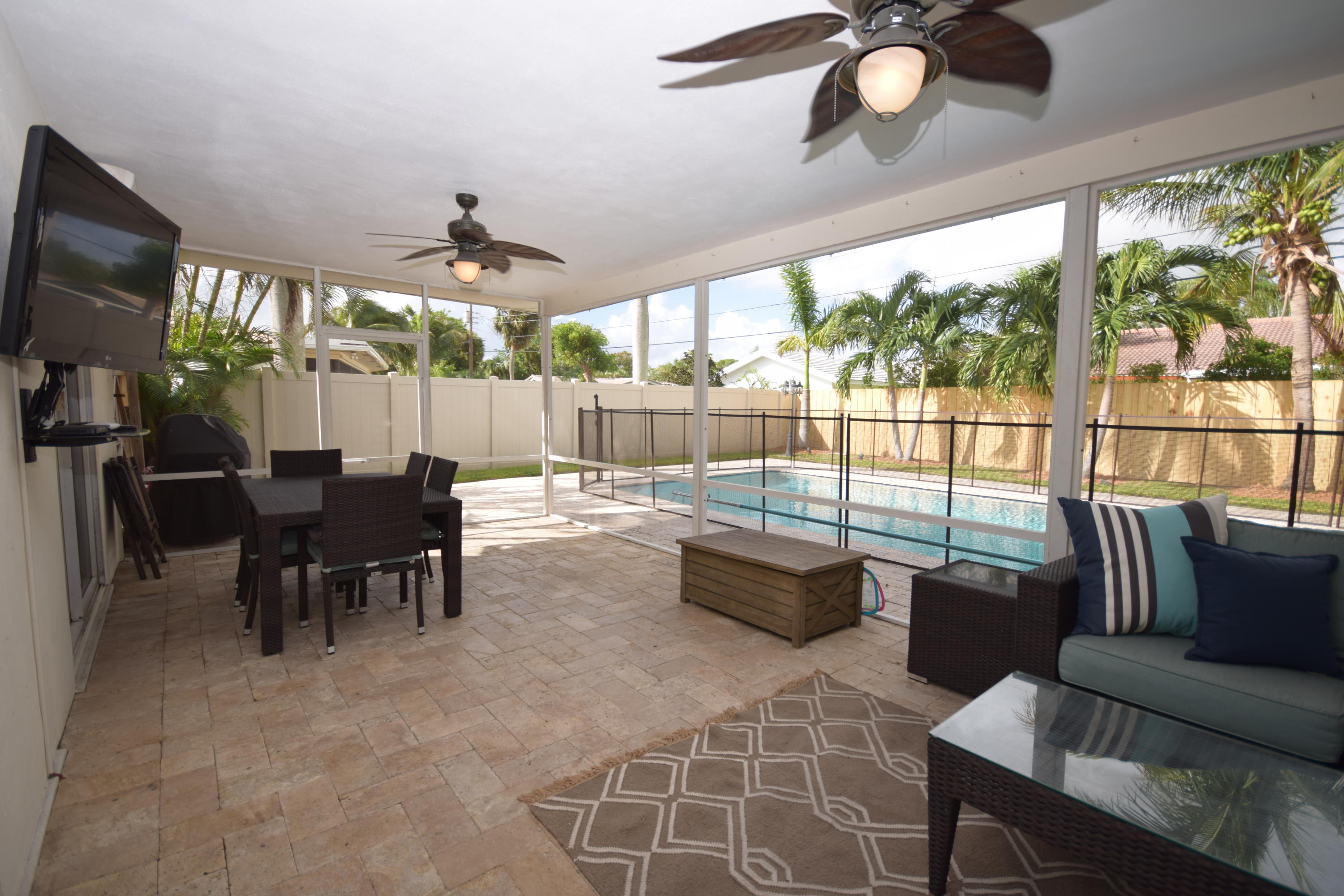 61 Southwest 9th Terrace Boca Raton, FL 33486 - Photo 27 of 30 DSC_0882