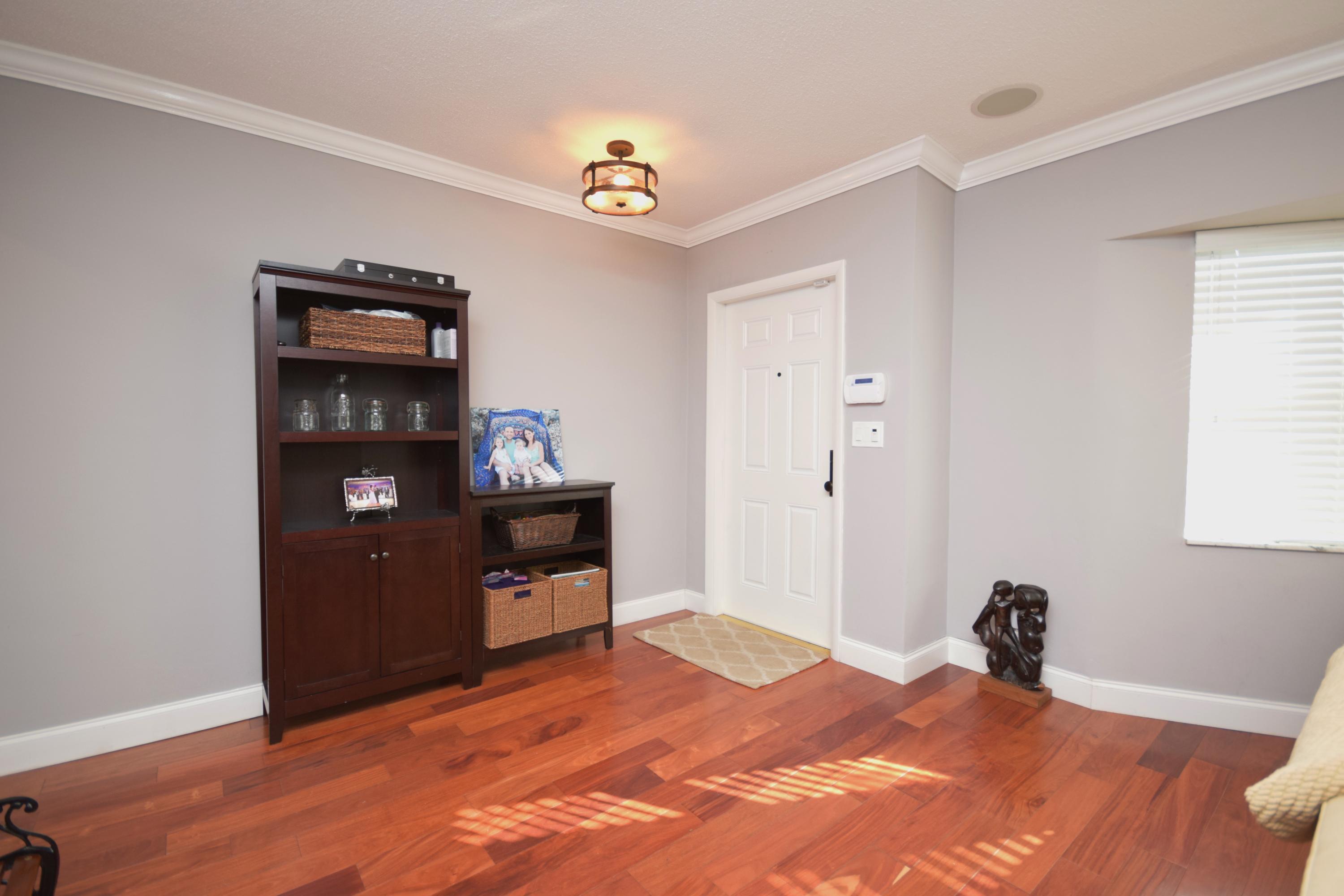 61 Southwest 9th Terrace Boca Raton, FL 33486 - Photo 7 of 30 DSC_0831