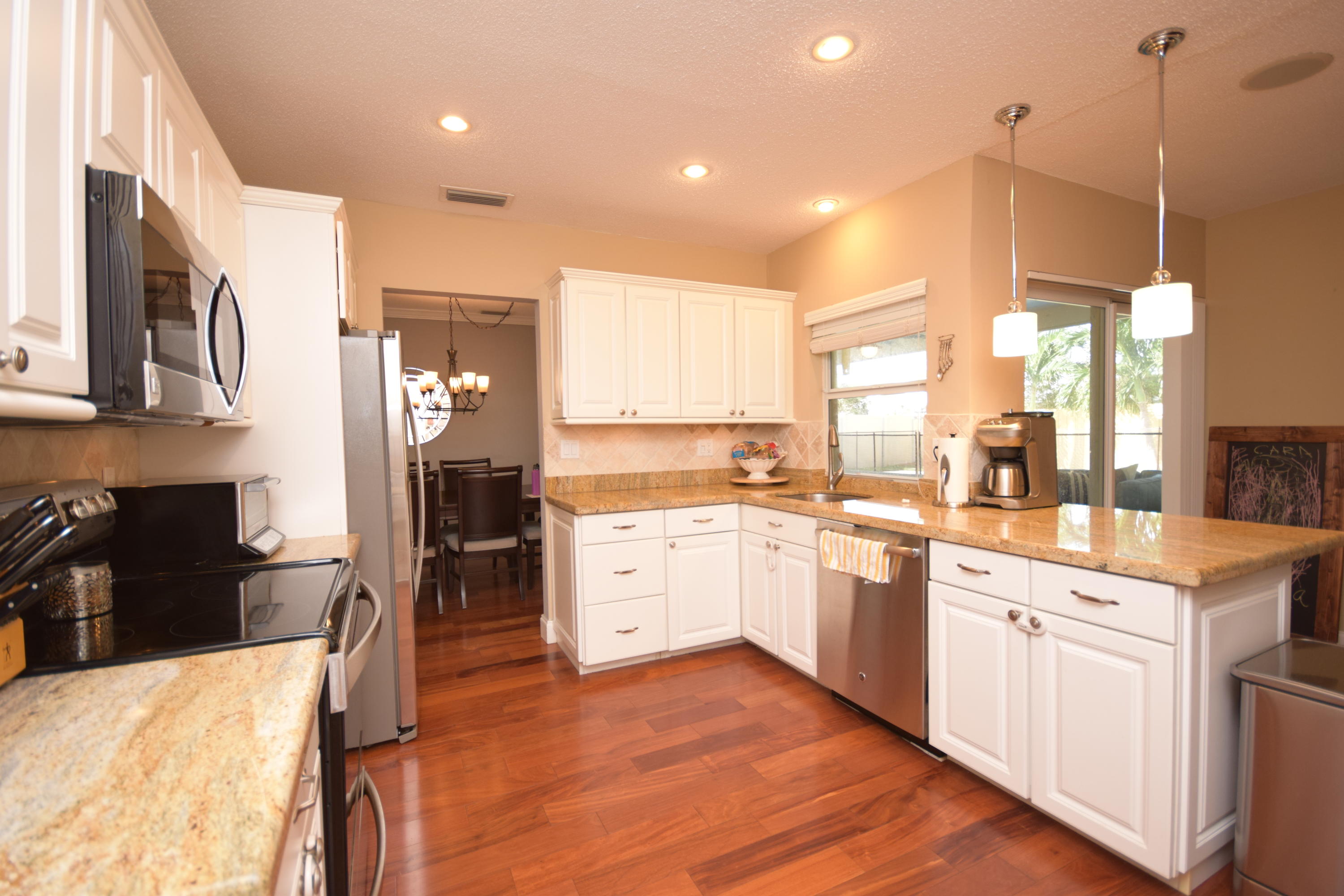 61 Southwest 9th Terrace Boca Raton, FL 33486 - Photo 8 of 30 DSC_0842