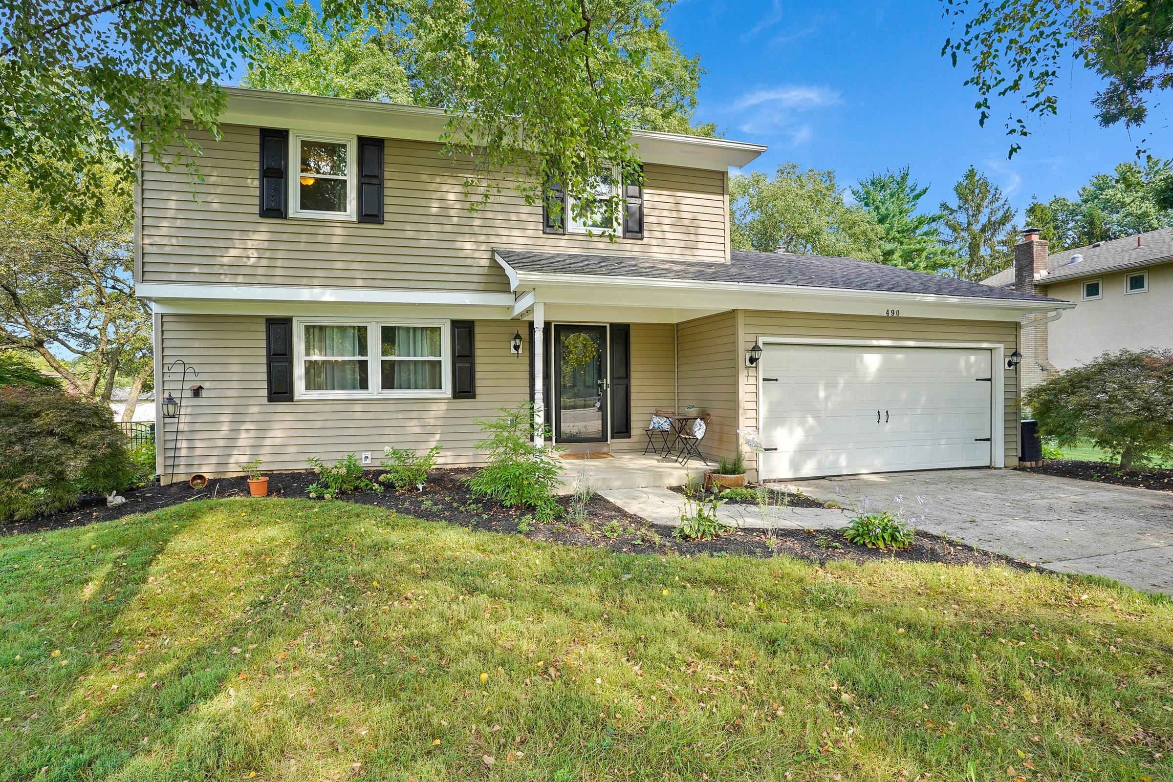 490 Clark State Road Columbus, OH 43230 - Photo 2 of 44