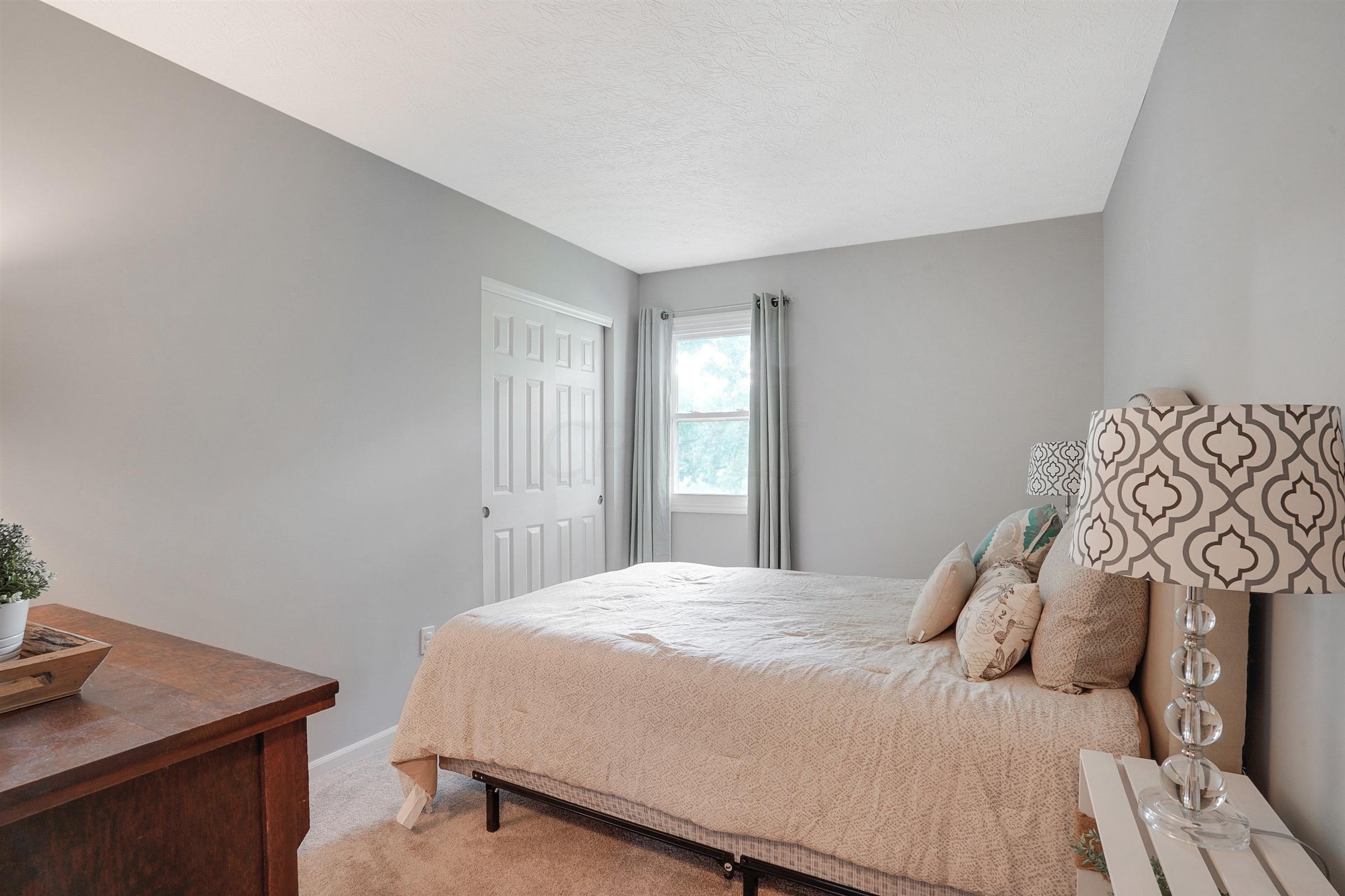 490 Clark State Road Columbus, OH 43230 - Photo 29 of 44