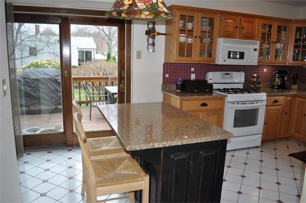79 Marion Road Scituate, MA 02066 - Photo 8 of 21