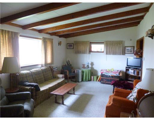 27975 Shively Road Walkerton, IN 46574 - Photo 3 of 24