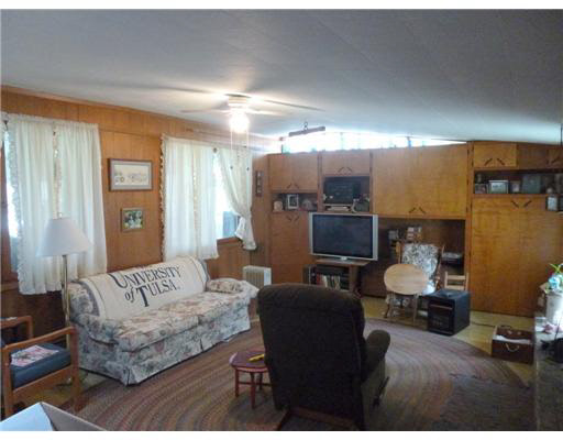 27975 Shively Road Walkerton, IN 46574 - Photo 5 of 24