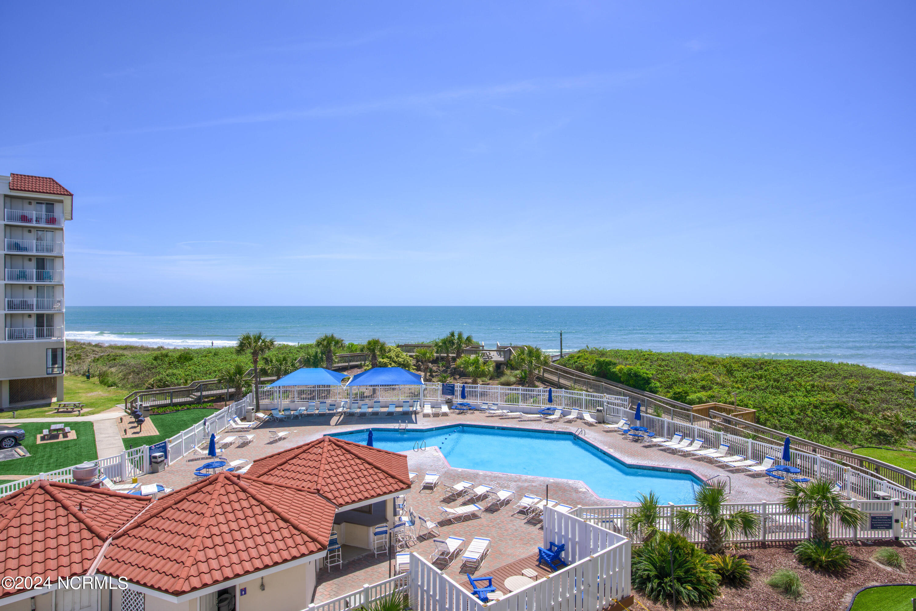 2000 New River Inlet Road, Unit 2312 North Topsail Beach, NC 28460 - Photo 2 of 24 2312 St. Regis - Interiors - Edited_26