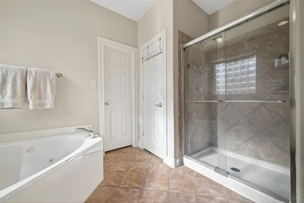 $439,900 | 12550 Country Arbor Lane, Houston, TX 77041