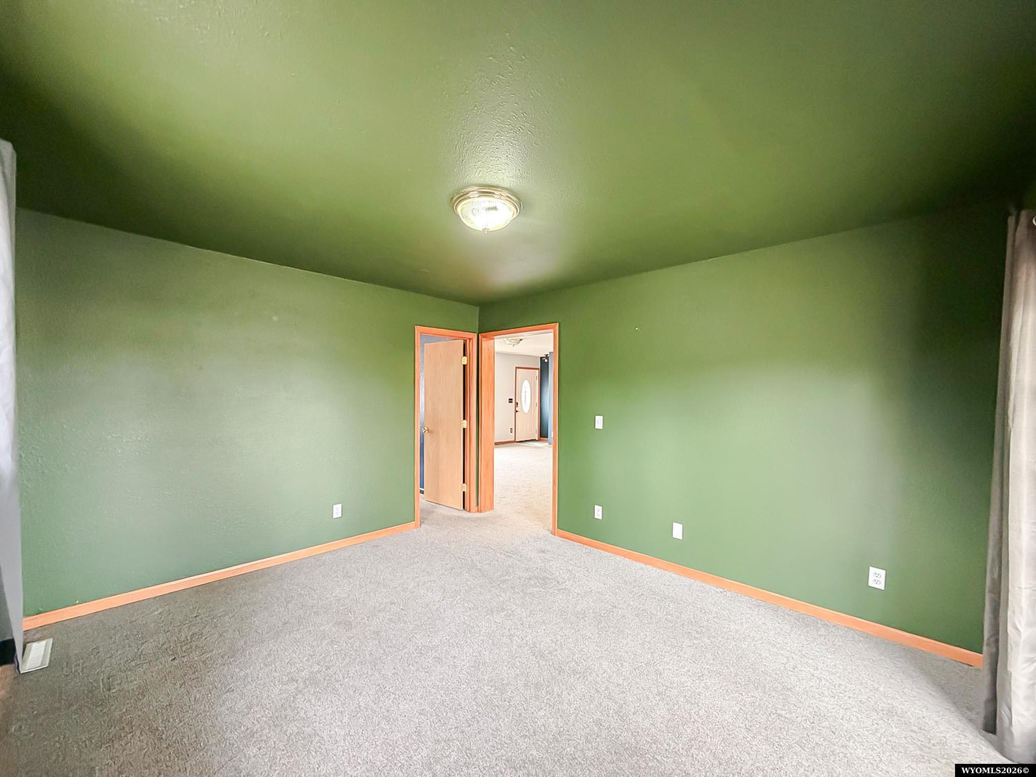 1028 Rill Court Riverton, WY 82501 - Photo 10 of 31 Gallery Image 10