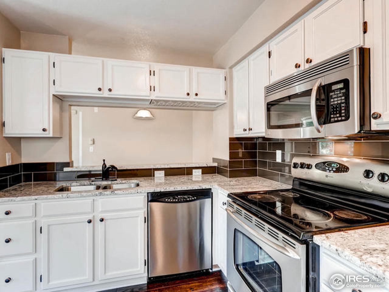 5102 Buckingham Road Boulder, CO 80301 - Photo 4 of 11 Kitchen