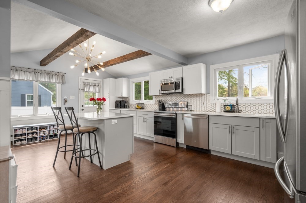 497 Foster Road Tewksbury, MA 01876 - Photo 8 of 42 Gallery Image 8