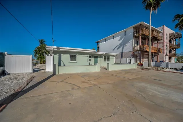 $4,650 | 14125 North Bayshore Drive, Madeira Beach, FL 33708