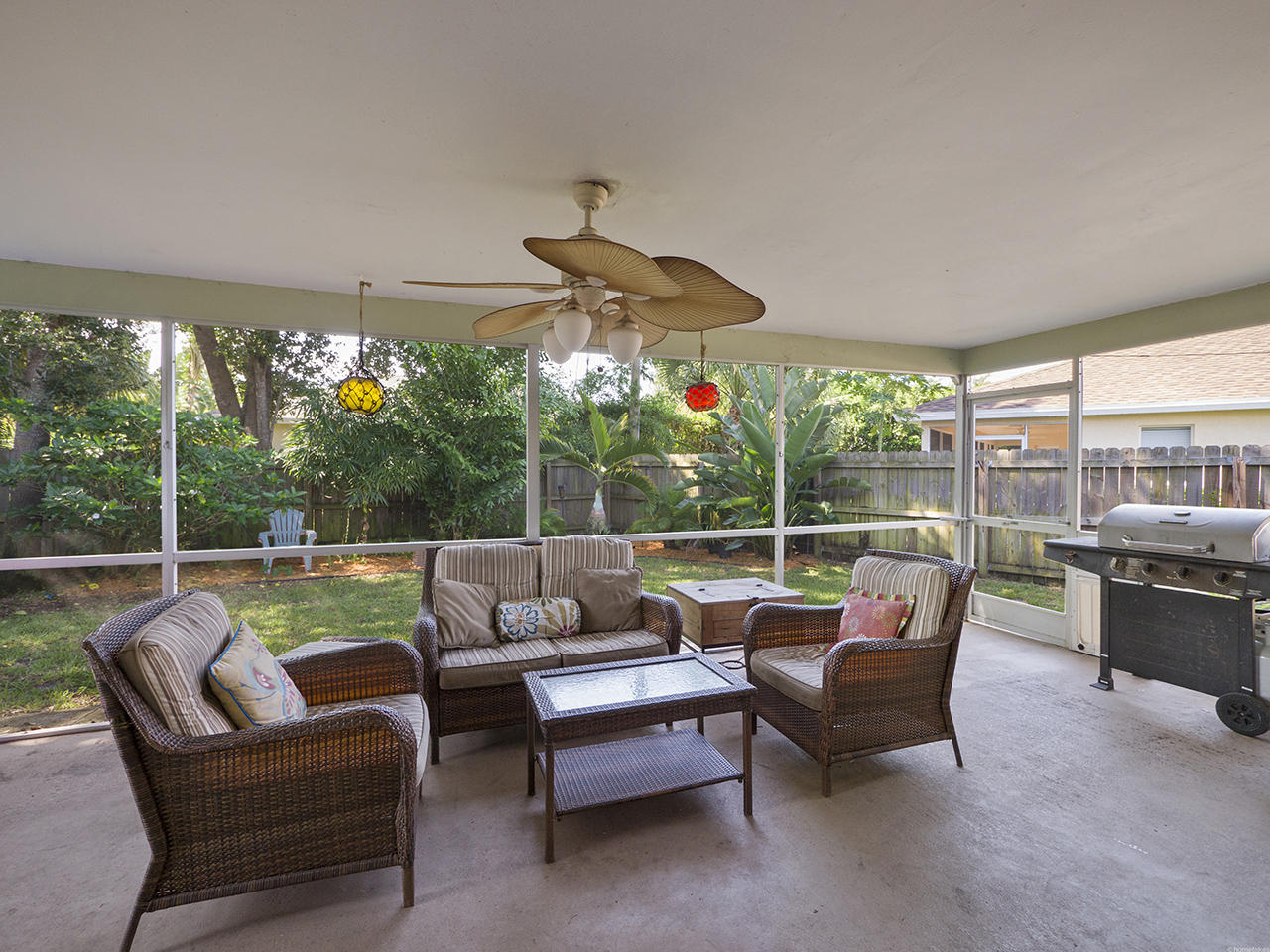 527 Dover Road Tequesta, FL 33469 - Photo 15 of 16 Huge screened patio